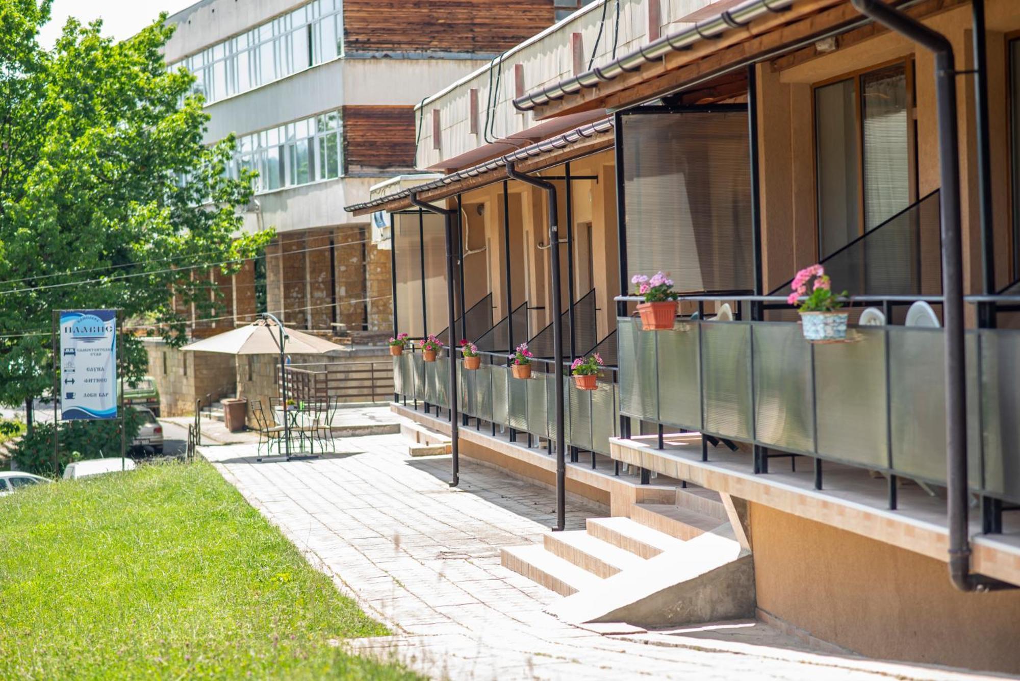 Комплекс Плавис Tryavna Exterior photo